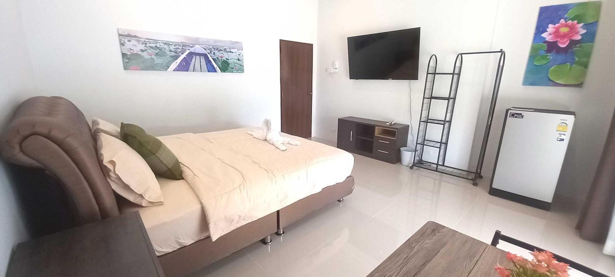 Bua Daeng Homestay Resort Kumphawapi Exterior photo